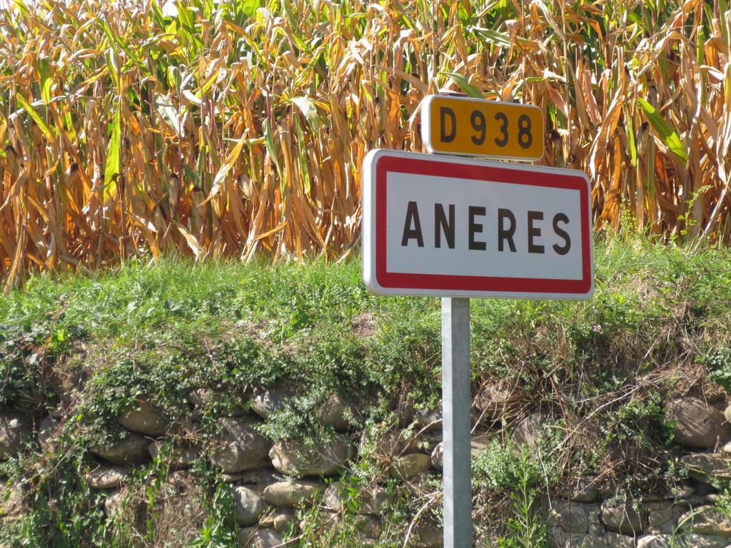 Gite Les Arrebourits 4 Etoiles Aneres Exterior foto